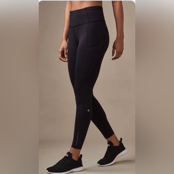 lululemon athletica Pants - lululemon athletica Midnight Black Leggings